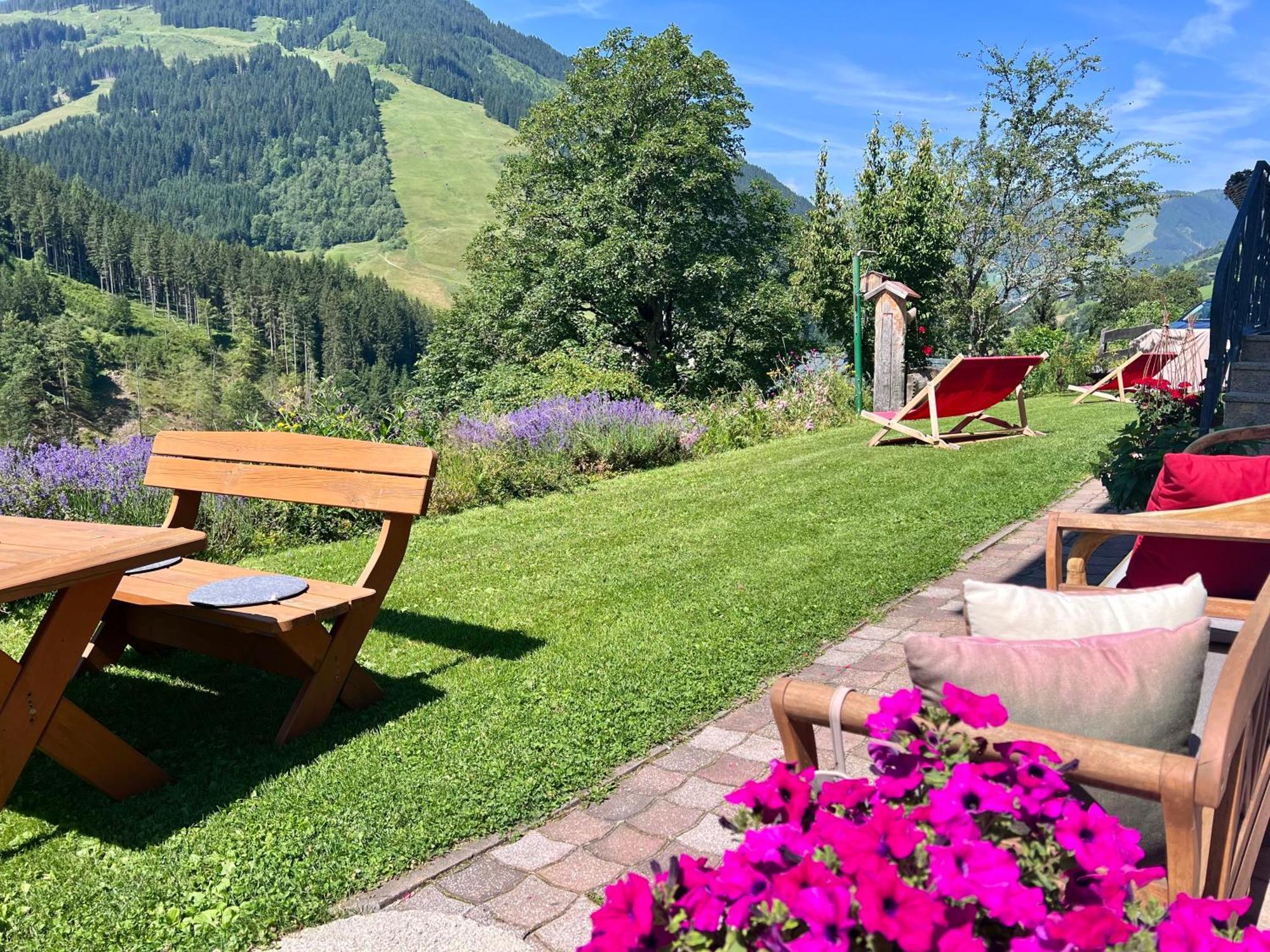 Alm Seasons Premium Chalet & Studios Saalbach-Hinterglemm Luaran gambar